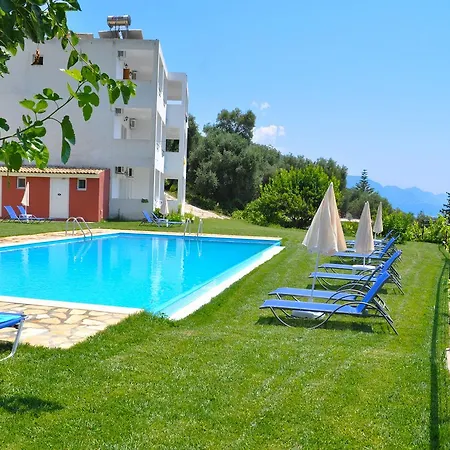 Apartment With Pool Adonis